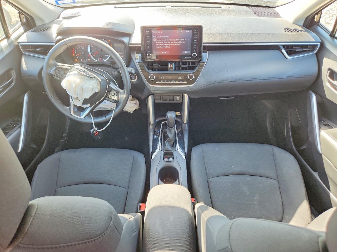 2022 Toyota Corolla Cross le