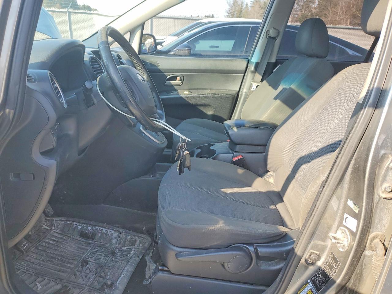 2010 KIA Rondo ex