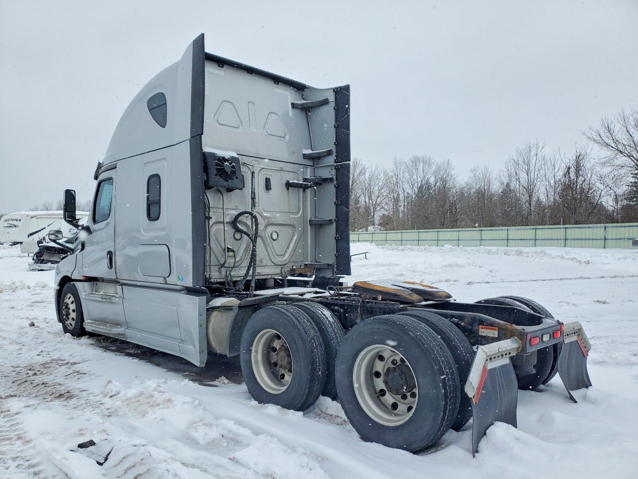 2020 Freigliner 2020 Freightliner Cascadia 1-Semi Truck