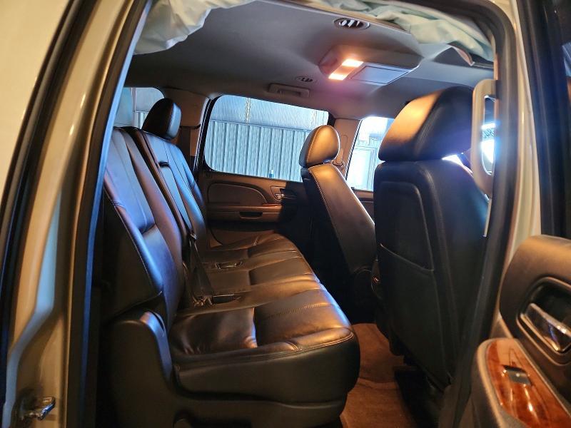 2013 Chevrolet Suburban K1500 lt