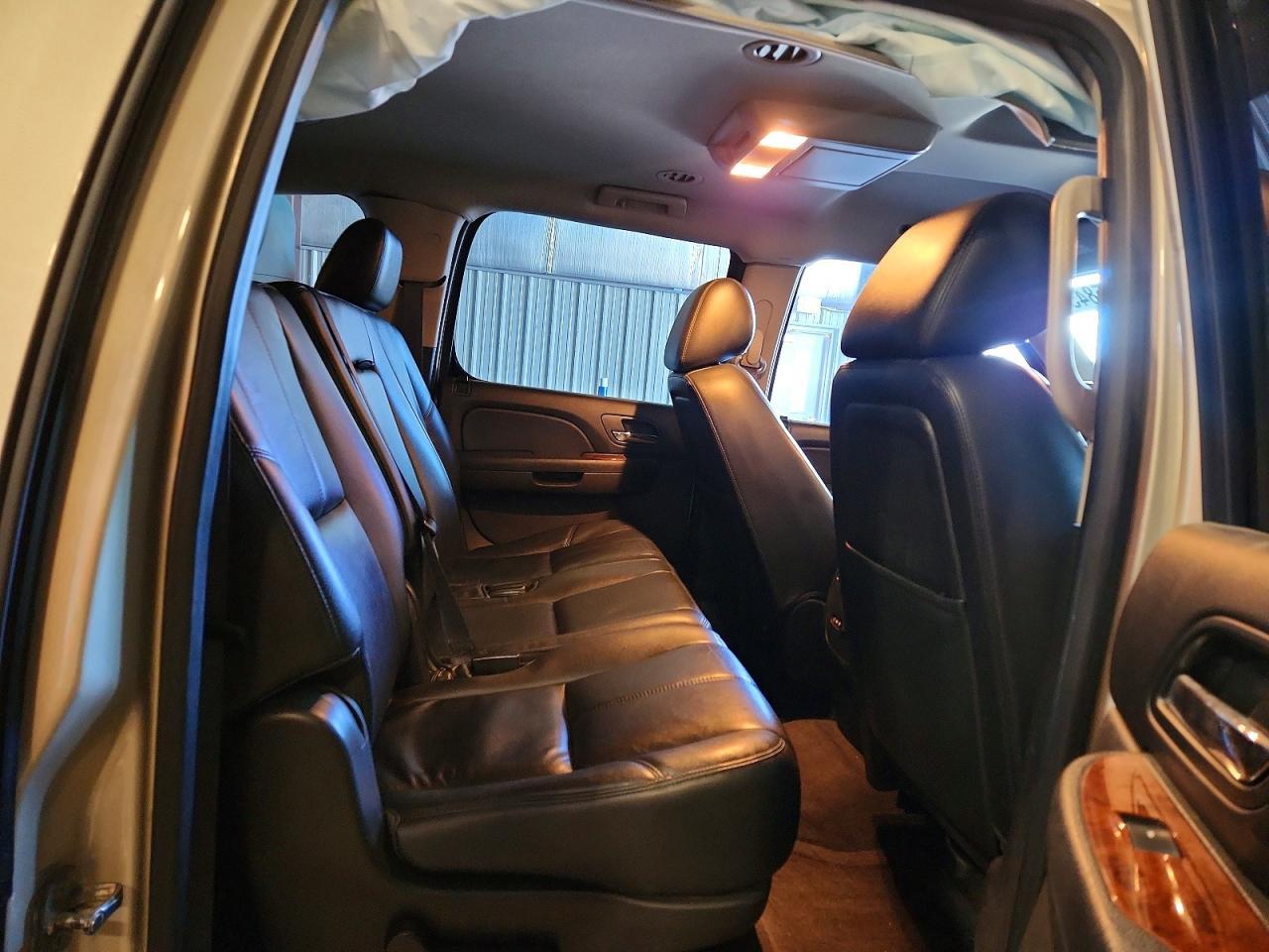 2013 Chevrolet Suburban K1500 lt
