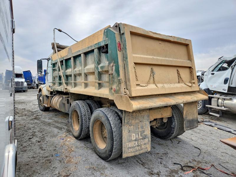 2013 Volvo VHD Dump Truck