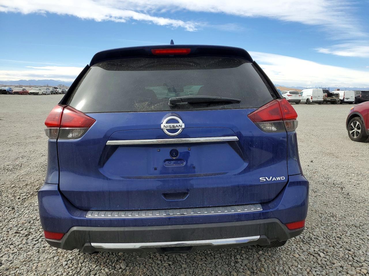 2018 Nissan Rogue sv