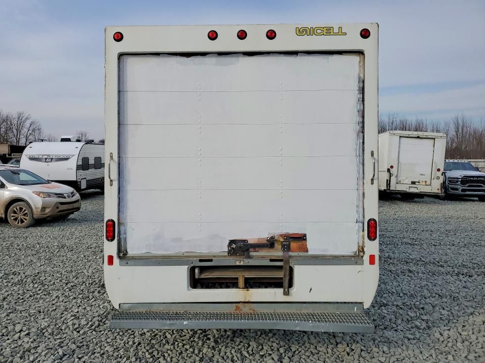 2021 GMC Savana Delivery Truck