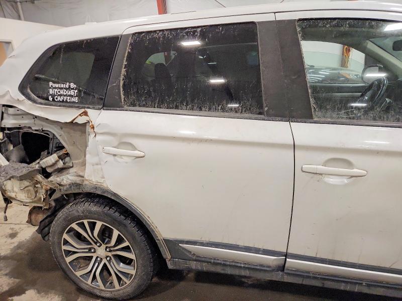 2017 Mitsubishi Outlander es