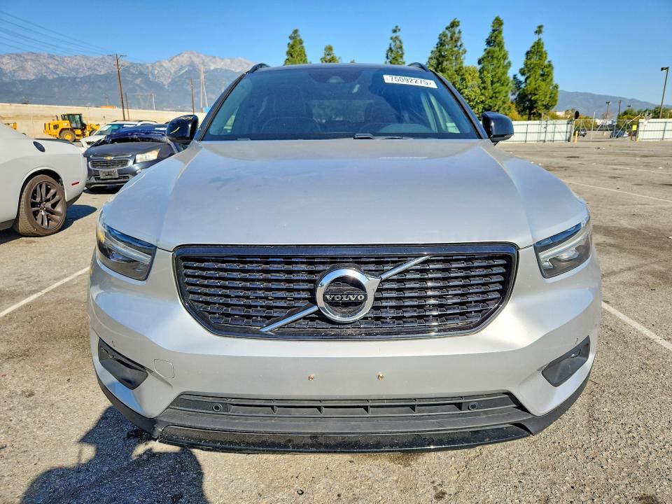 2019 Volvo Xc40 T5 R-design