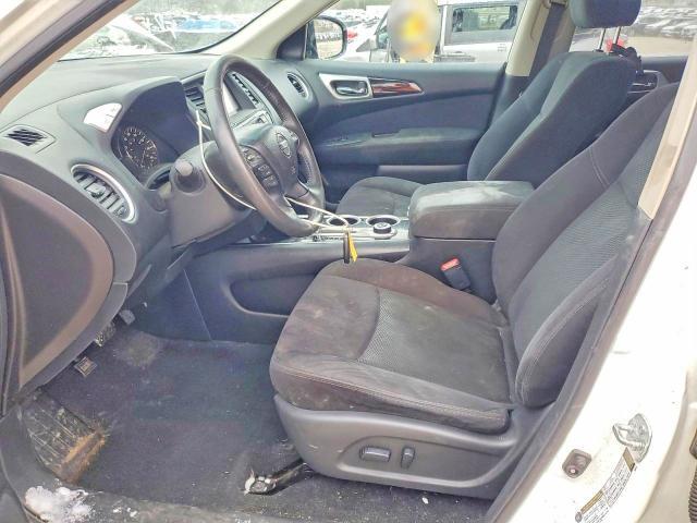 2016 Nissan Pathfinder s