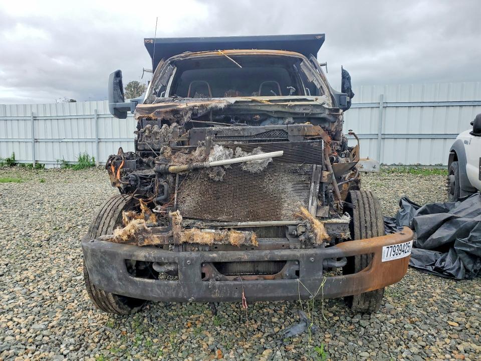 2019 Ford F750 Super Duty Dump Truck