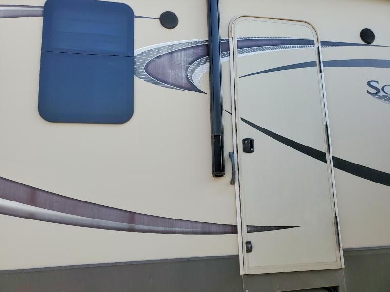 2015 Grandesign 2015 Grand Design Solitude Camper