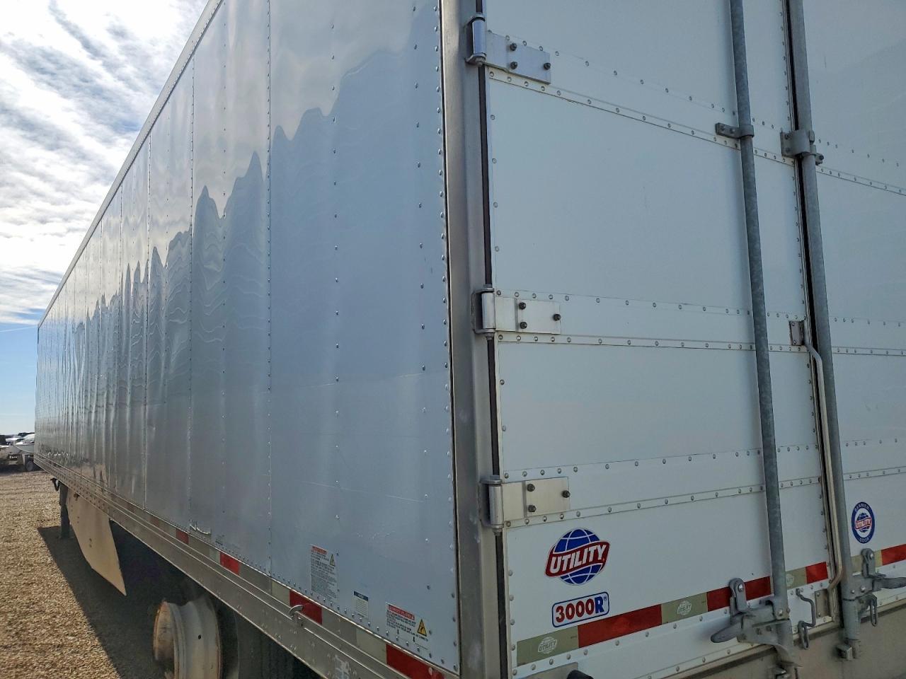 2019 Utility VS2RA Refrigerated Van Trailer