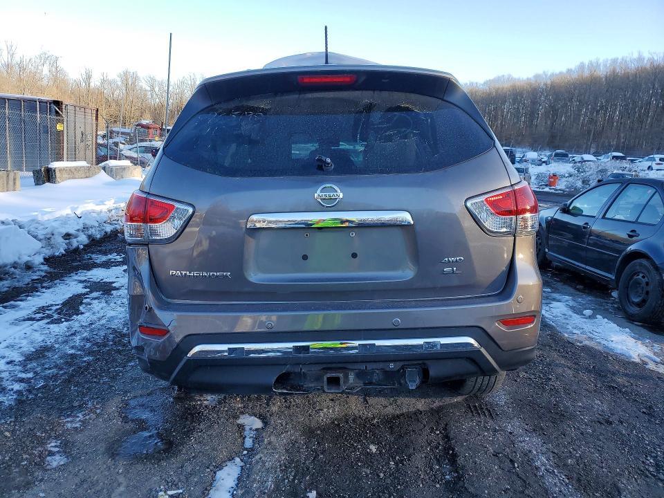 2014 Nissan Pathfinder s