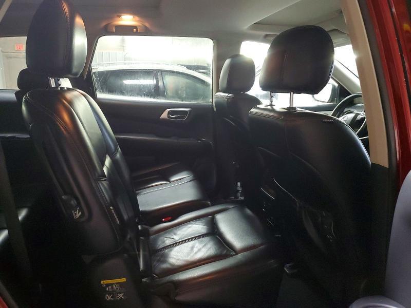 2018 Nissan Pathfinder s