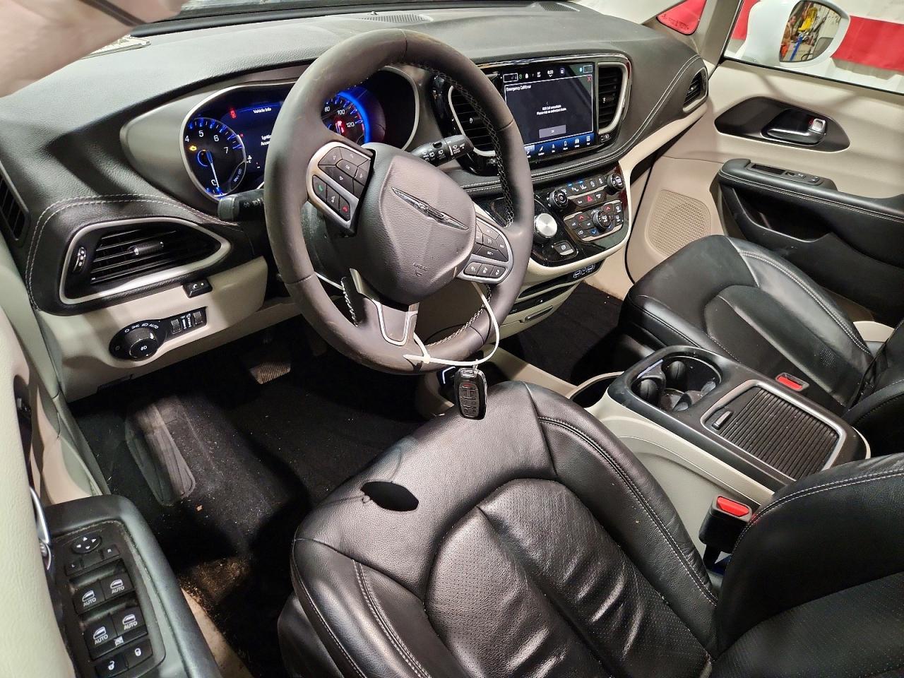 2022 Chrysler Pacifica Touring l