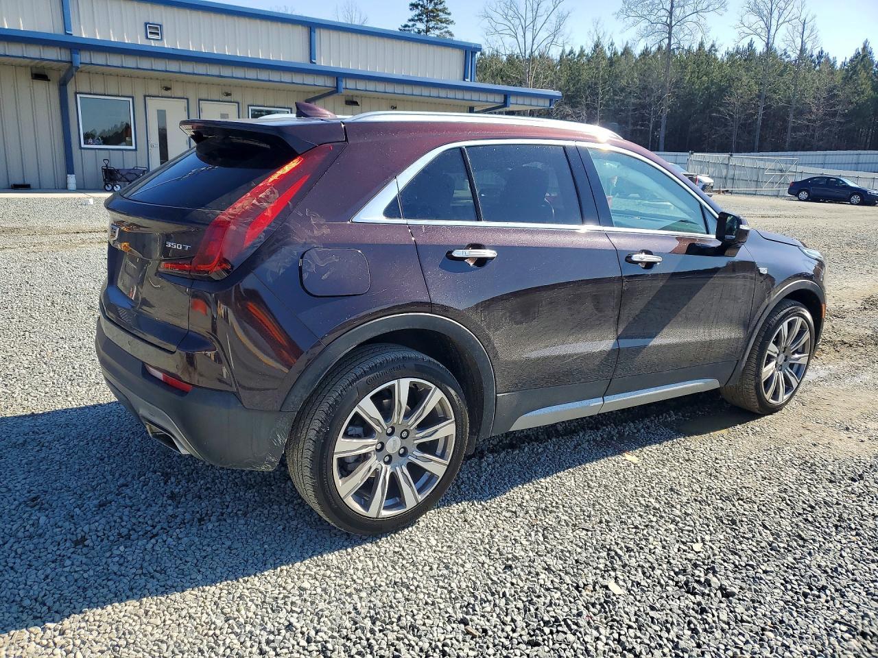 2020 Cadillac XT4 Premium Luxury