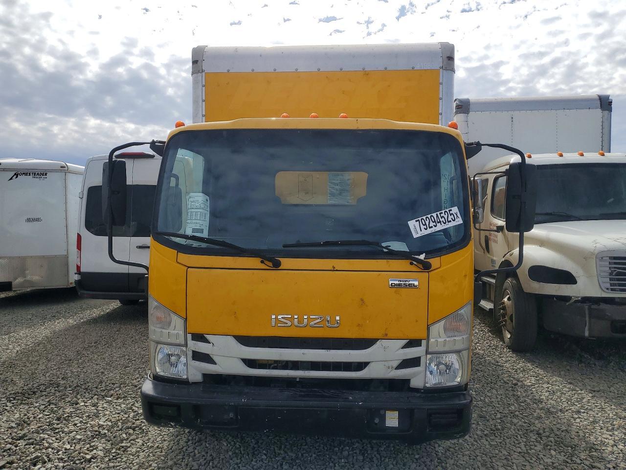 2022 Isuzu NPR HD BOX Truck