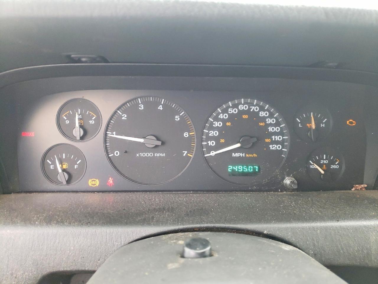 2004 Jeep Grand Cherokee Laredo