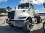 2016 Peterbilt 382 Semi Truck