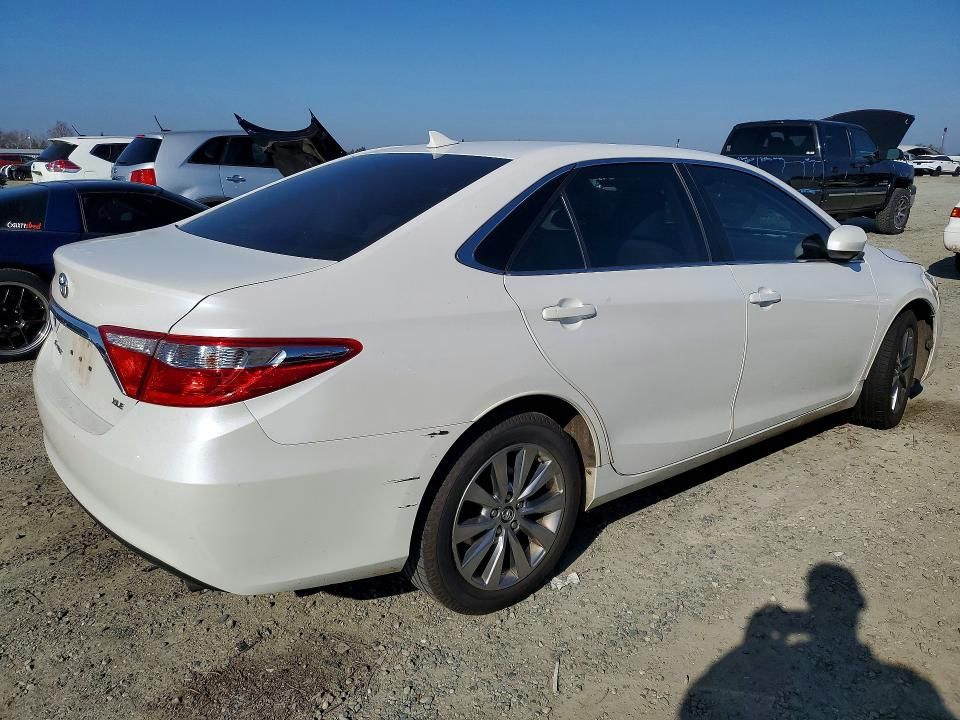 2017 Toyota Camry le