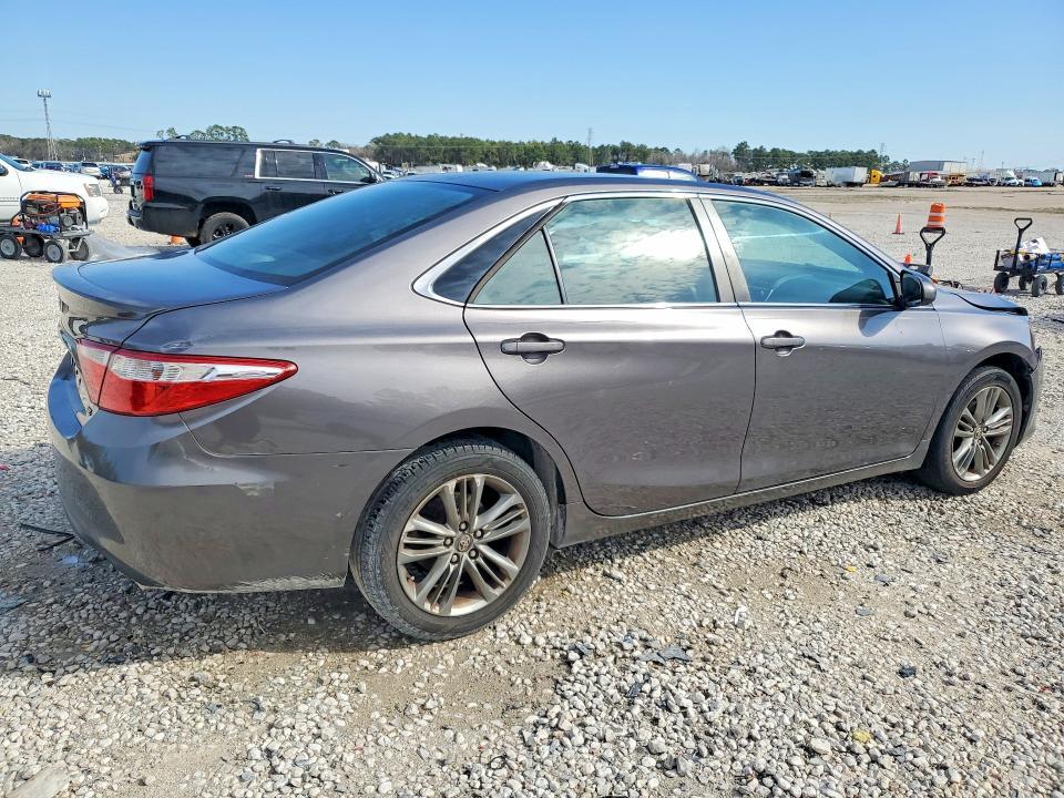 2017 Toyota Camry le