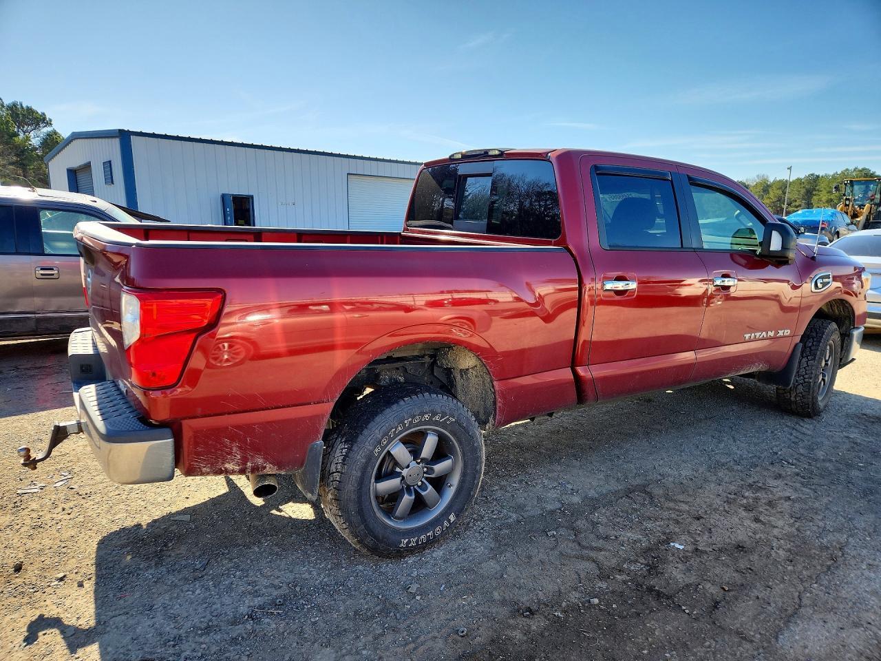 2016 Niss Titan XD S