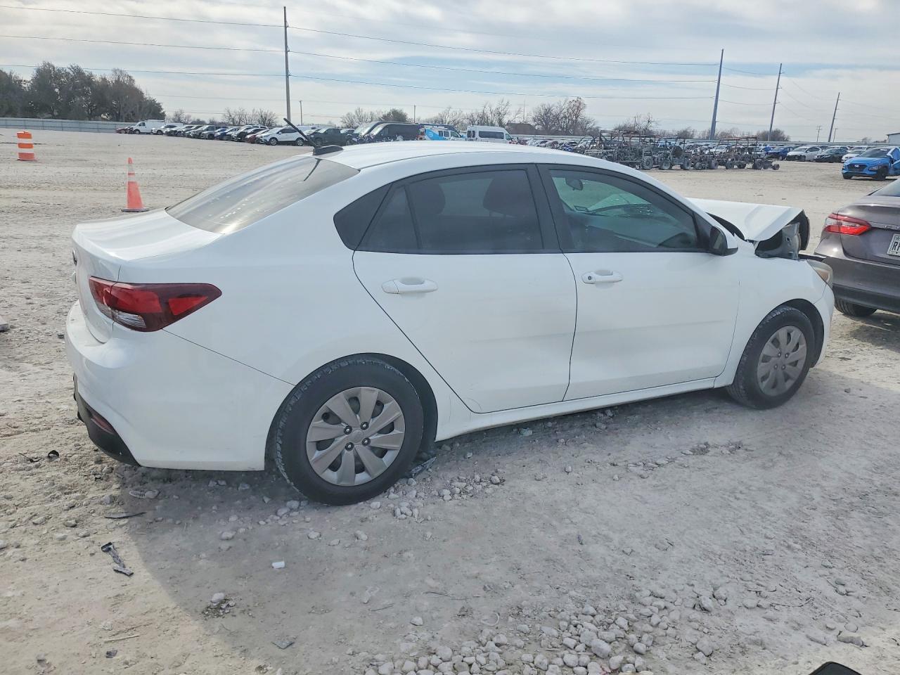 2020 KIA Rio lx