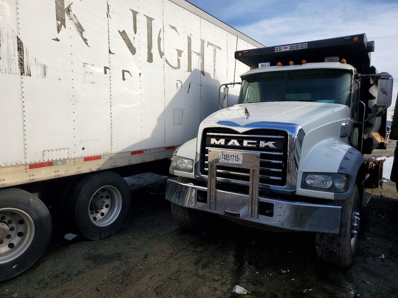 2018 Mack GU713 Dump Truck