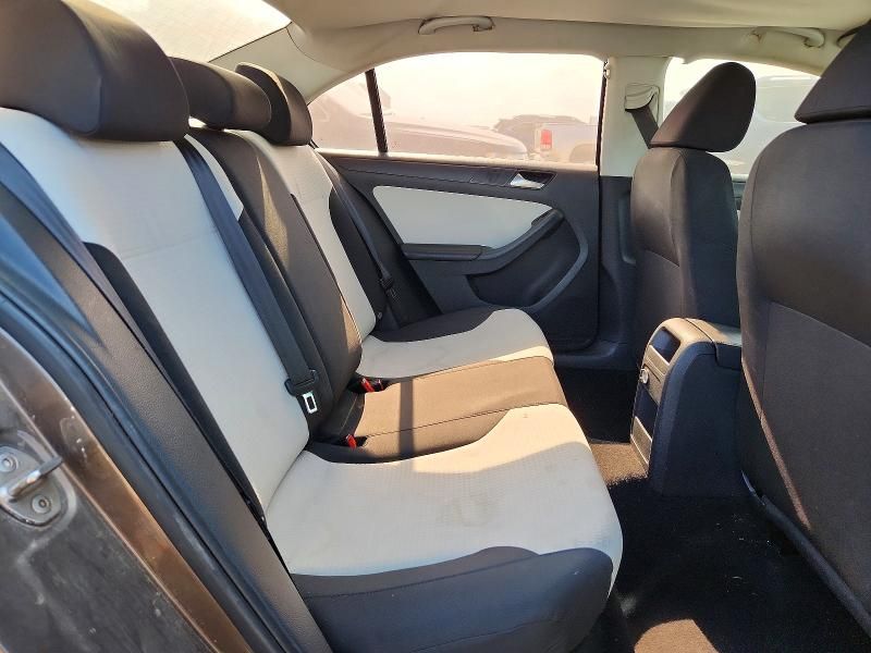 2015 Volkswagen Jetta Base