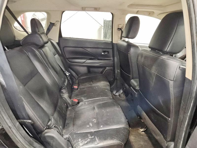 2016 Mitsubishi Outlander se