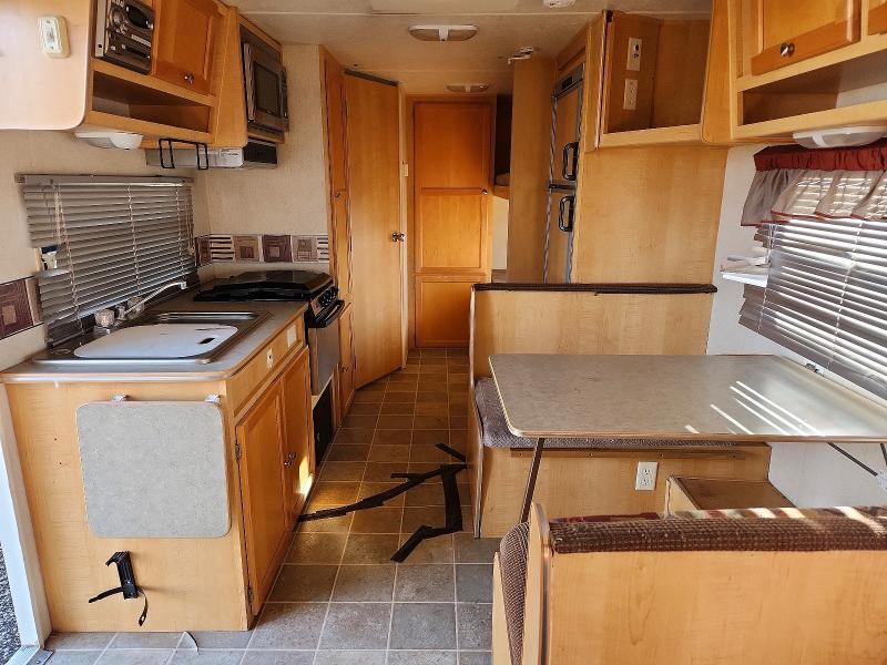 2005 R-Vision Trailer