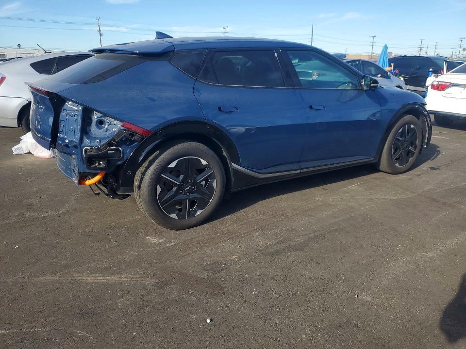 2025 KIA EV6 Light