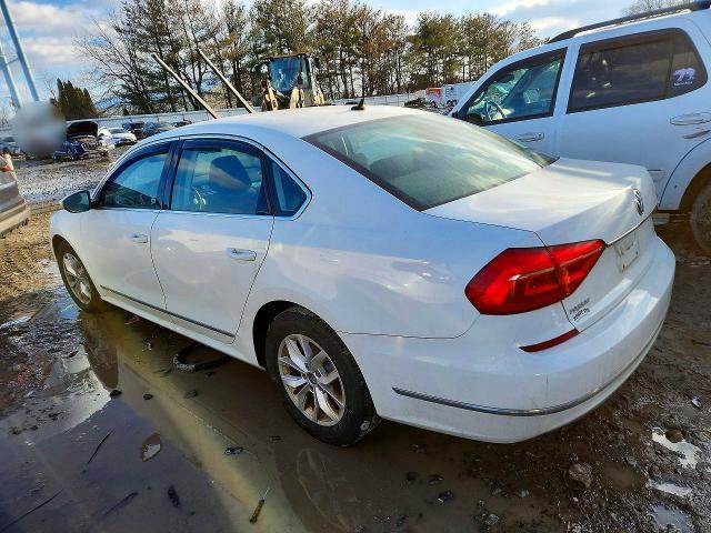 2016 Volkswagen Passat s