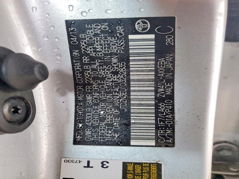2013 Toyota Prius v Five
