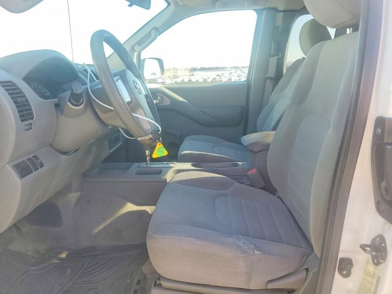 2013 Nissan Frontier s