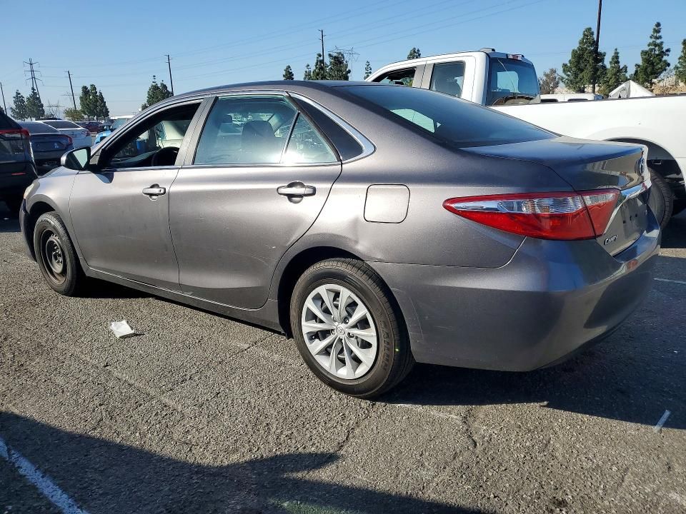 2016 Toyota Camry le