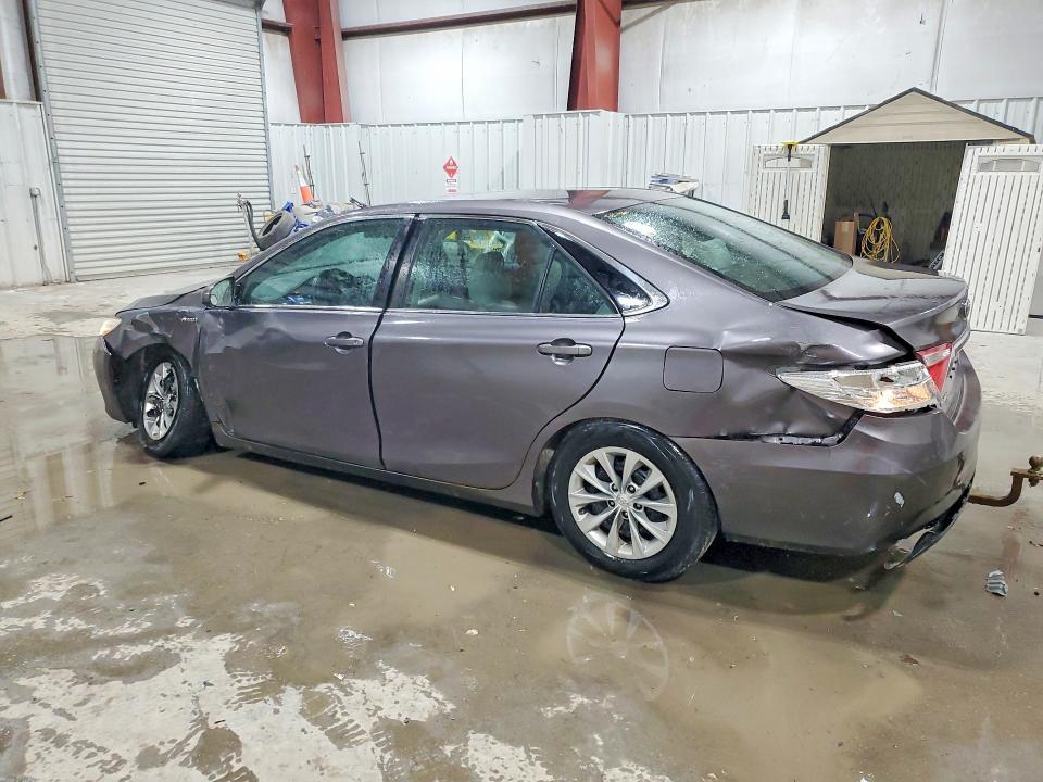 2015 Toyota Camry Hybrid le