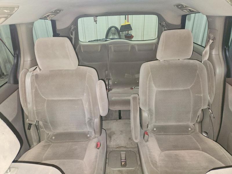 2010 Toyota Sienna xle