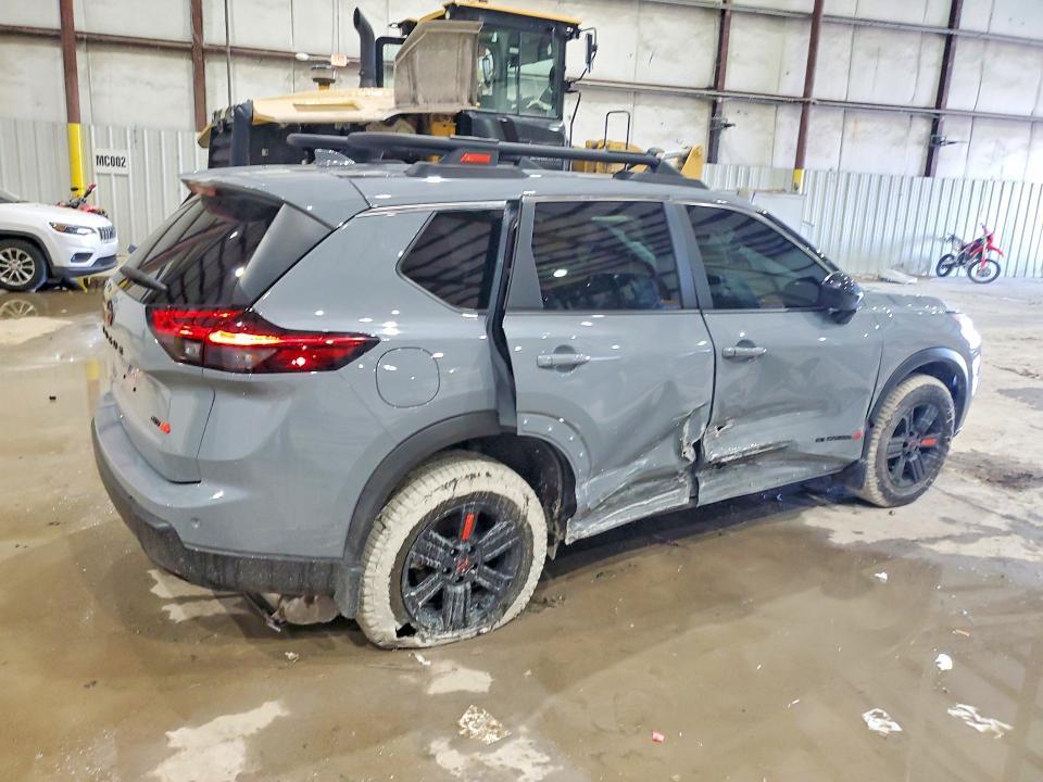2025 Nissan Rogue sv