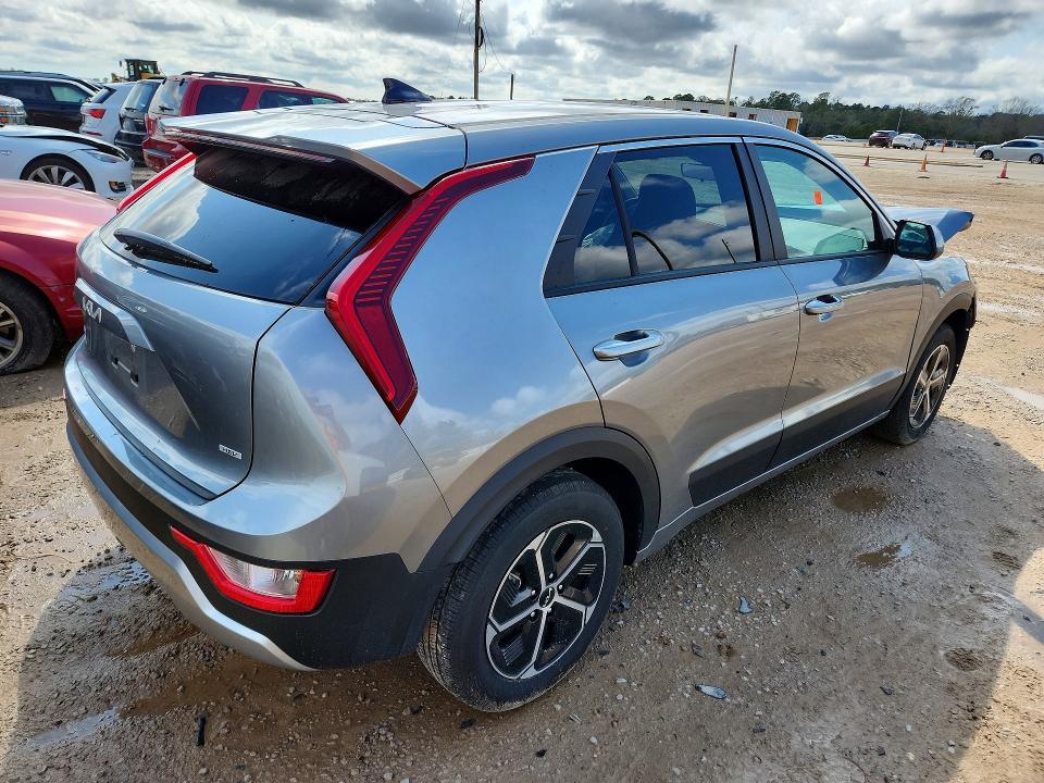 2026 KIA Niro lx