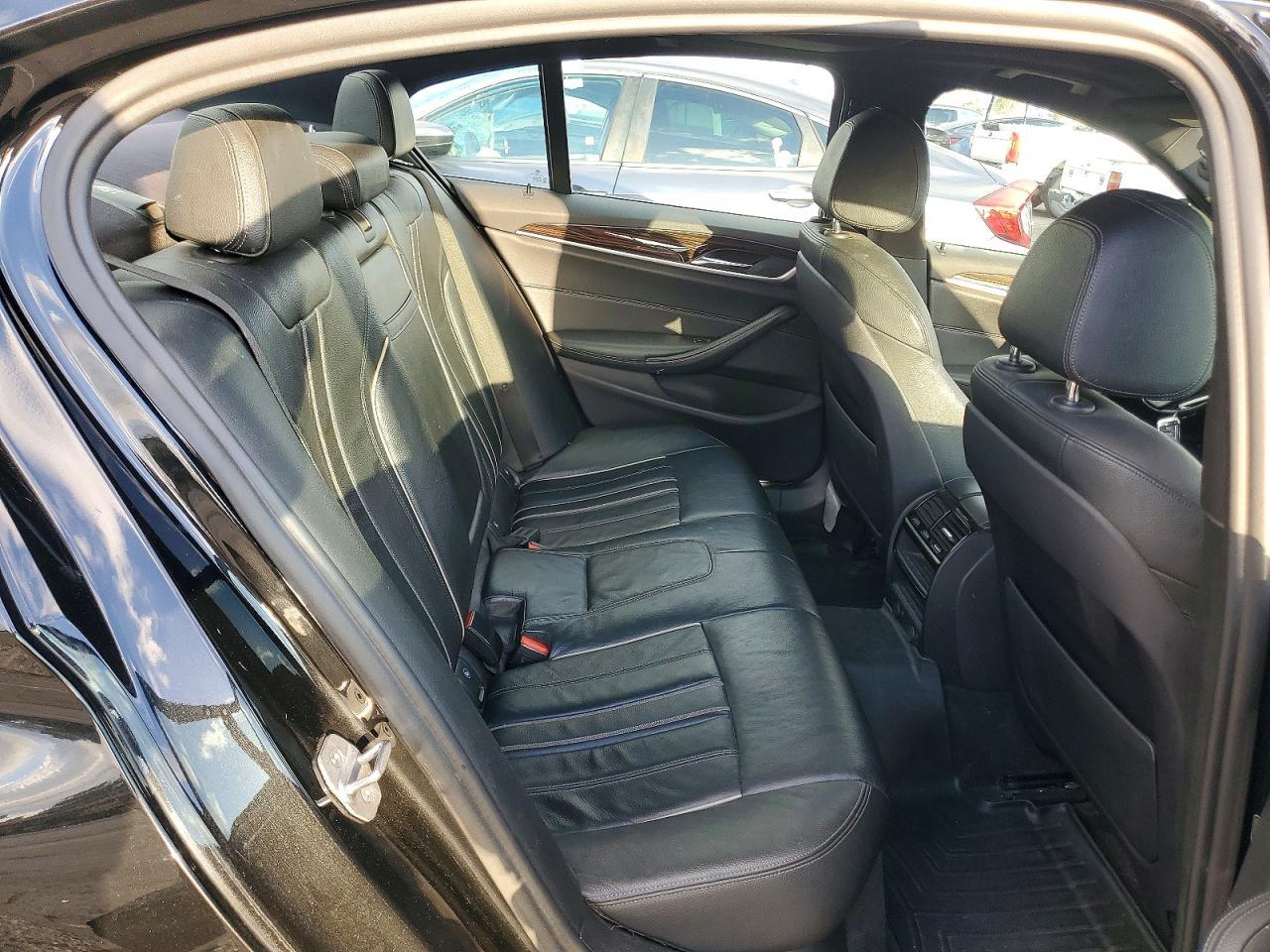 2019 BMW 530e