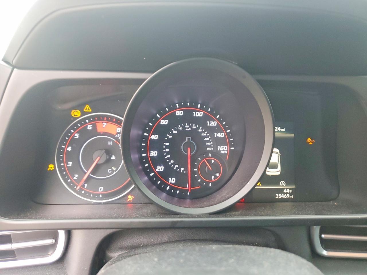 2023 Hyundai Elantra se