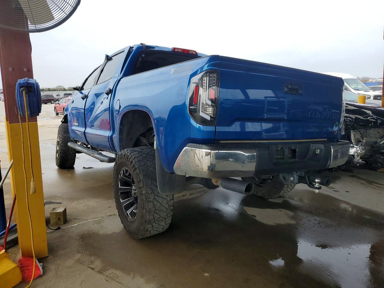 2016 Toyota Tundra SR5