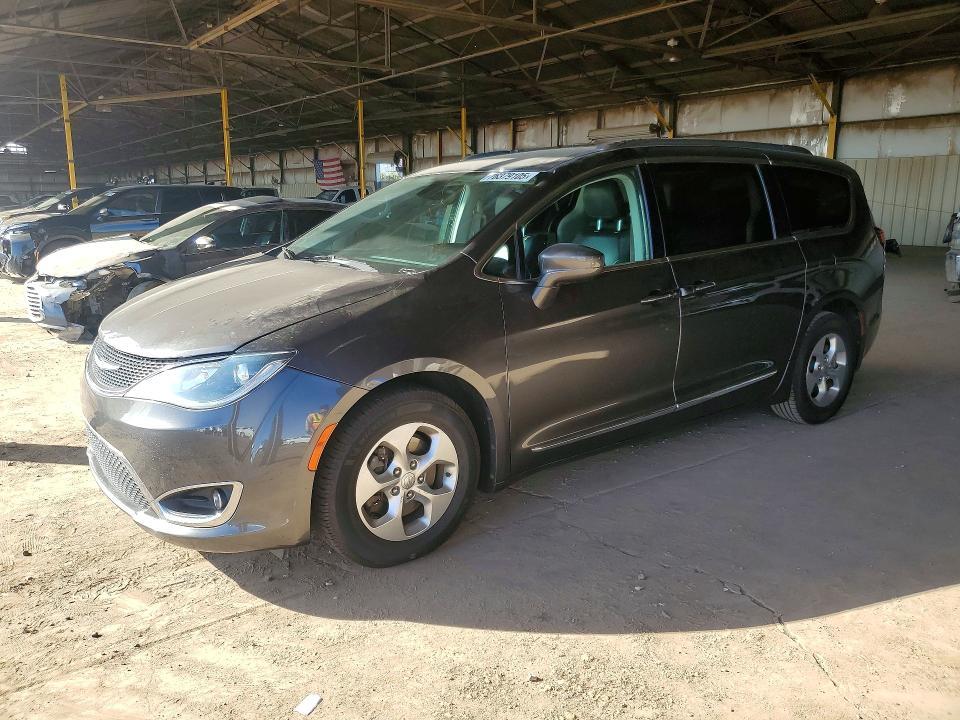 2017 Chrysler Pacifica Touring l Plus
