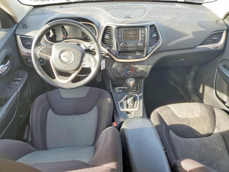 2015 Jeep Cherokee Sport