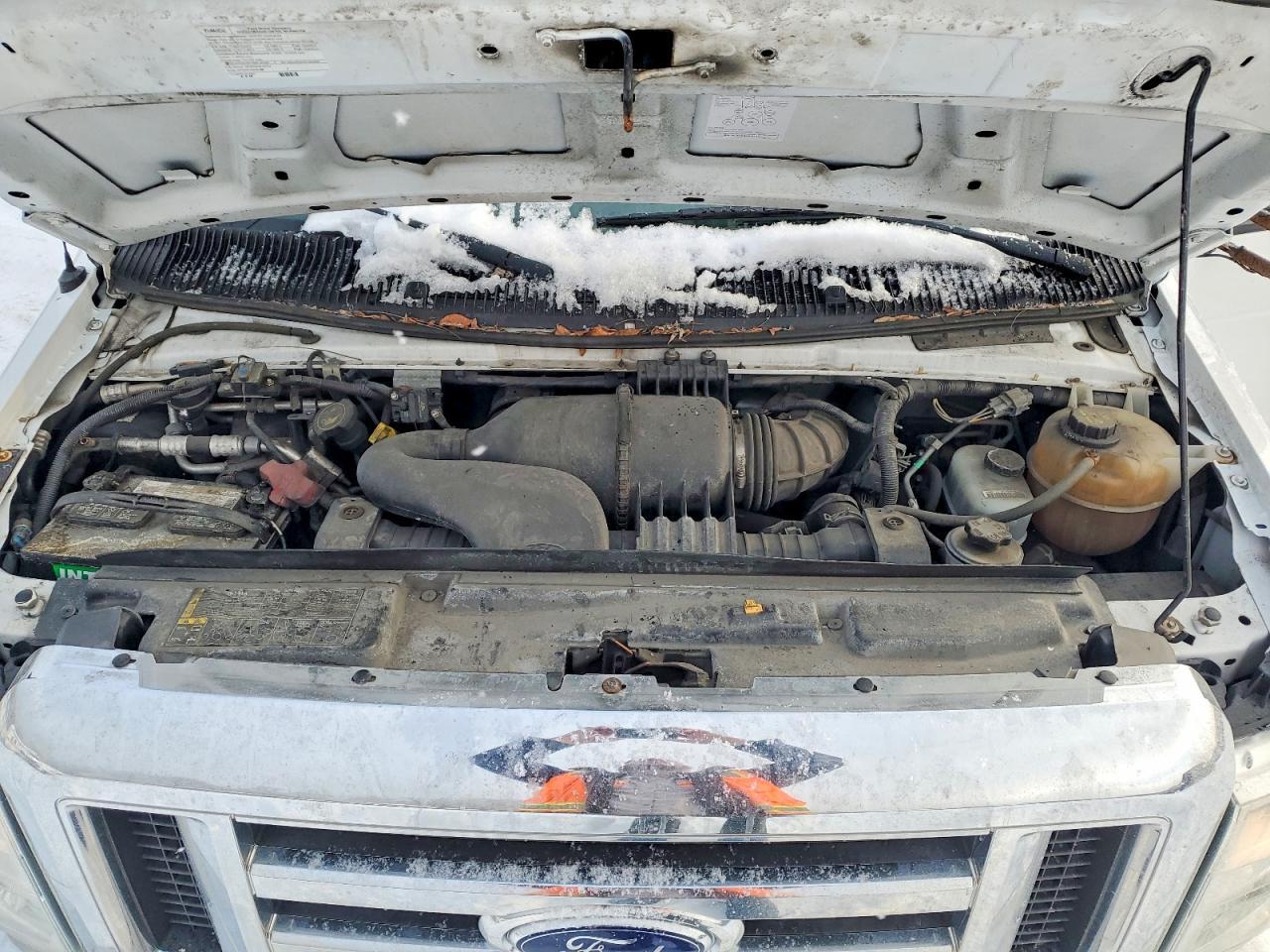 2016 Ford Econoline E350 Super Duty Cutaway Van