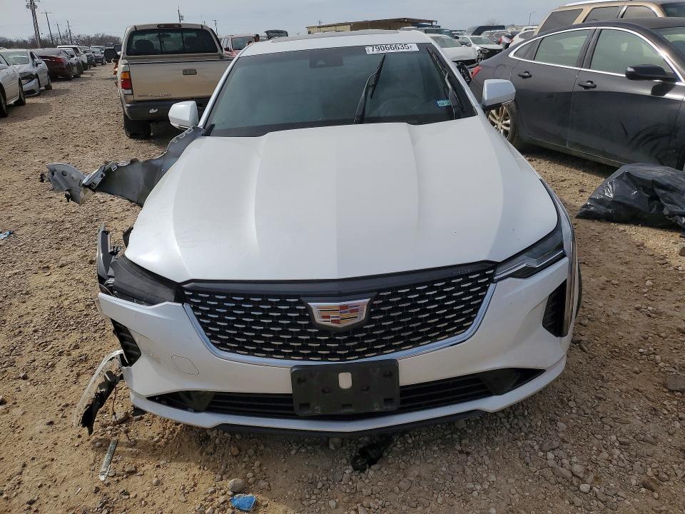 2022 Cadillac CT4 Luxury