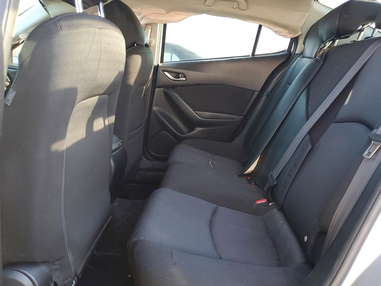 2015 Mazda 3 Sport