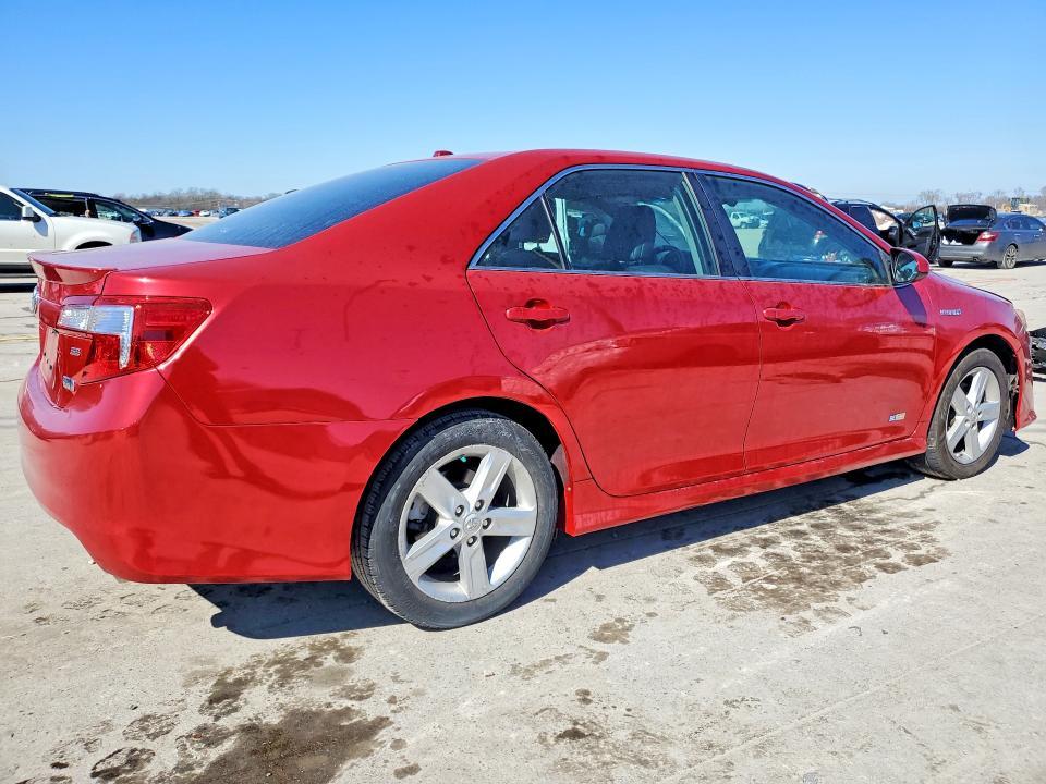2014 Toyota Camry Hybrid se