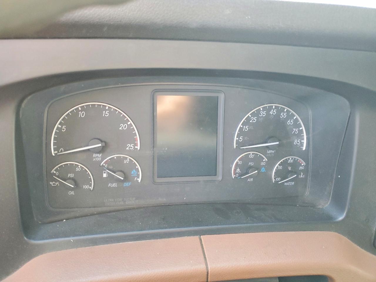 2022 Freigliner 2022 Freightliner Cascadia 126 Semi Truck