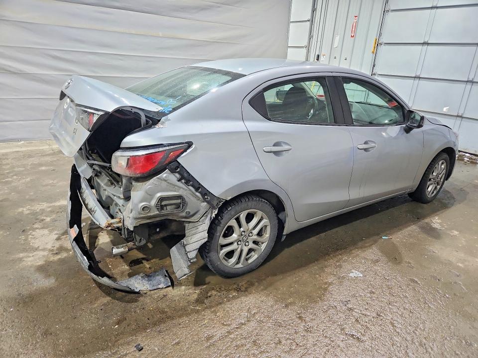 2017 Toyota Yaris ia