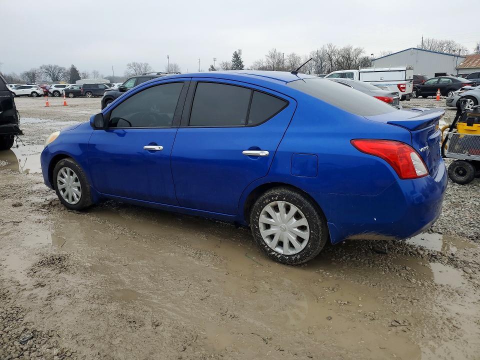 2013 Nissan Versa 1.6 s